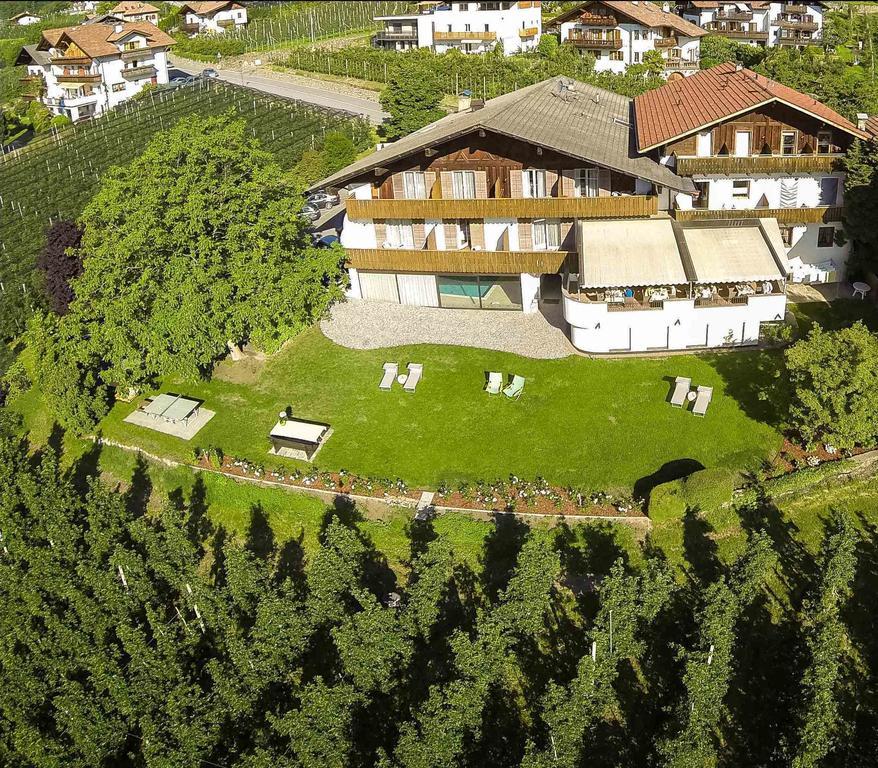 Pension An Der Linde Lagundo Kültér fotó